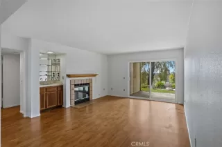 Photo #5: SW26013829 Listing