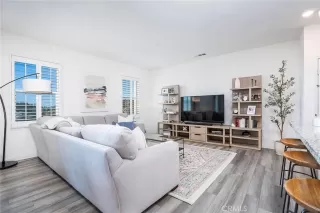 Photo #3: SW26018227 Listing 