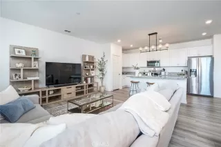 Photo #4: SW26018227 Listing 