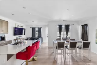 Photo #5: SW26033139 Listing 