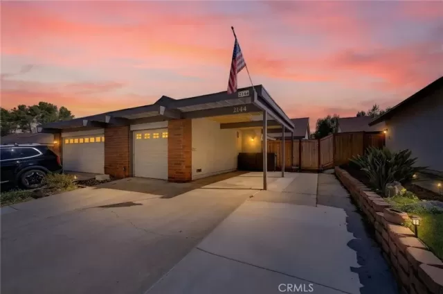 MLS: SW26038184 Condo For Sale