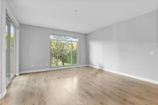 Photo #4: SW26039502 Listing 