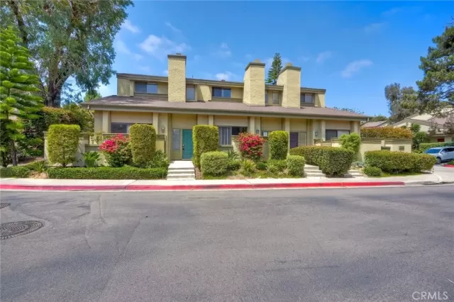 MLS: SW26044807 Condo For Sale