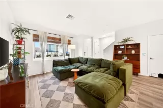 Photo #5: SW26045464 Listing 