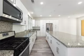 Photo #5: SW26047113 Listing 