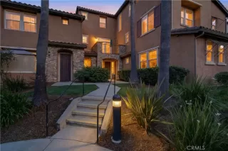 More Details about MLS # SW26053899 : 744 PORTSIDE