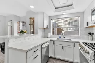 Photo #6: SW26057652 Listing 
