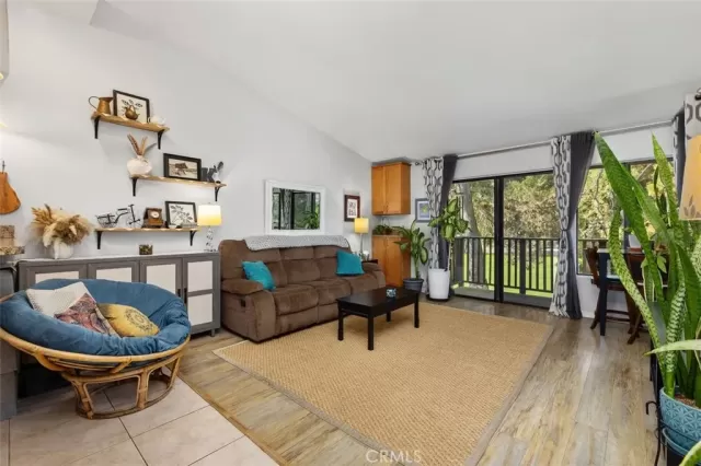 MLS: SW26058134 Condo For Sale
