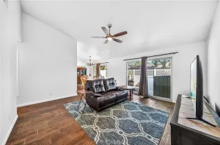 Photo #3: SW26058363 Listing