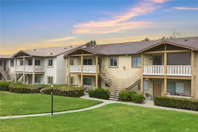 MLS: SW26065161 Condo For Sale