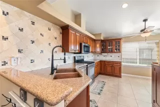 Photo #5: SW26078332 Listing