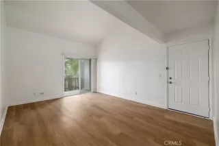 Photo #5: SW26078492 Listing 