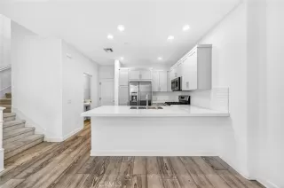 Photo #6: SW26080716 Listing 