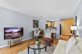 Photo #4: SW26085818 Listing 