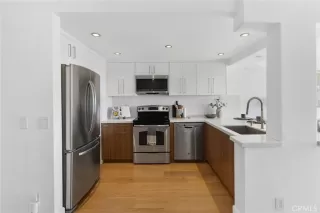 Photo #4: SW26094597 Listing 