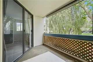 Photo #4: SW26097404 Listing 