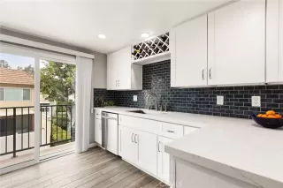 Photo #6: SW26097823 Listing