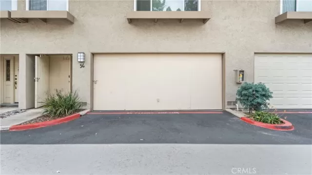 MLS: SW26098868 Condo For Sale