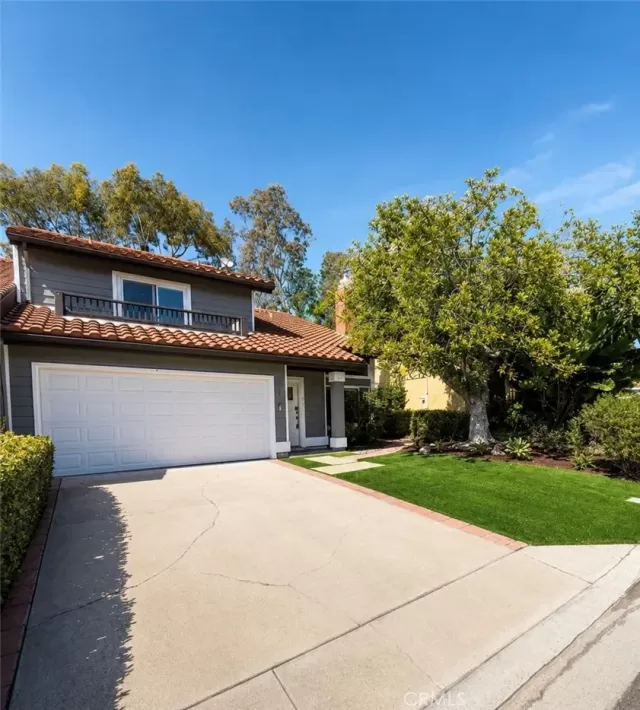 MLS: SW26099642 Condo For Sale