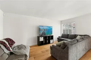 Photo #5: SW26101849 Listing