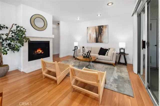 MLS: SW26104279 Condo For Sale