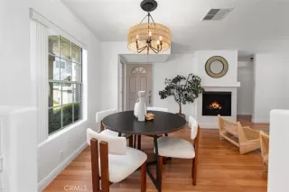 Photo #1: SW26104279 Listing
