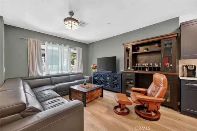MLS: SW26105480 Condo For Sale