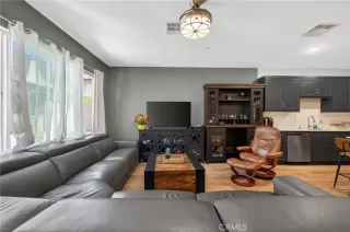 Photo #5: SW26105480 Listing