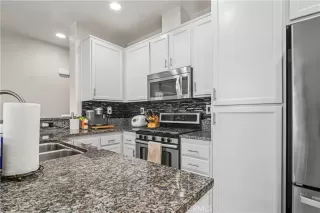 Photo #5: SW26107957 Listing