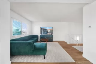 Photo #5: SW26110676 Listing