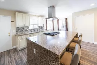 Photo #6: SW26116202 Listing
