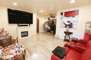 Browse active condo listings in BEACON POINT