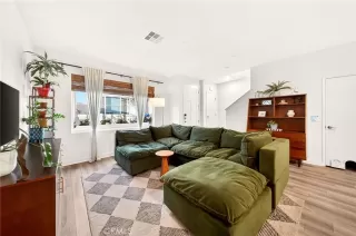 Photo #4: SW26127268 Listing