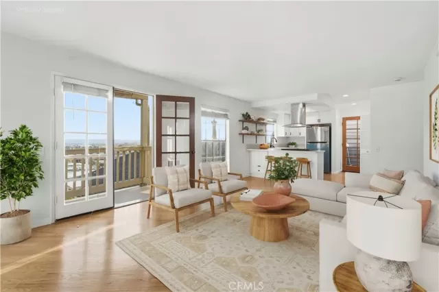 MLS: SW26133609 Condo For Sale