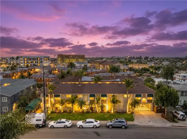 MLS: SW26133737 Condo For Sale
