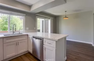 Photo #2: SW26134884 Listing 