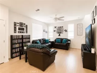 Photo #3: SW26135948 Listing