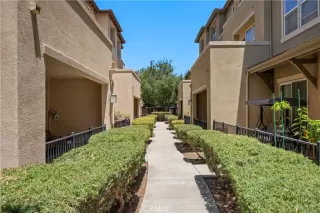 Photo #2: SW26143755 Listing