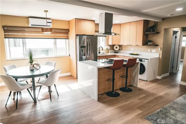 MLS: SW26143771 Condo For Sale