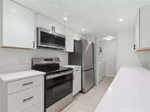 MLS: SW26153192 Condo For Sale