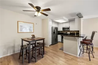 Photo #5: SW26155423 Listing