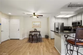 Photo #6: SW26155423 Listing