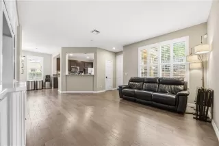 Photo #4: SW26155957 Listing 