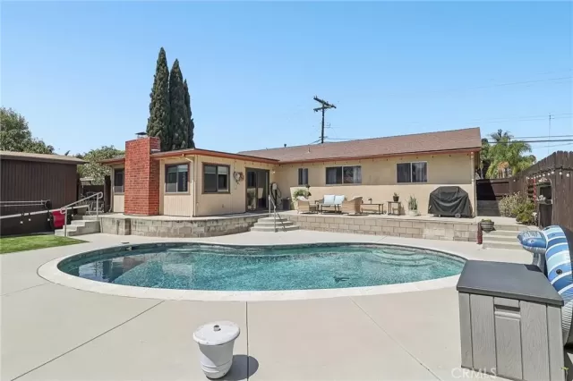 MLS: SW26159087 Condo For Sale