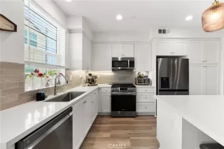 Photo #1: SW26169949 Listing