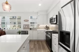 Photo #5: SW26169949 Listing
