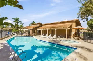 Photo #2: SW26174993 Listing
