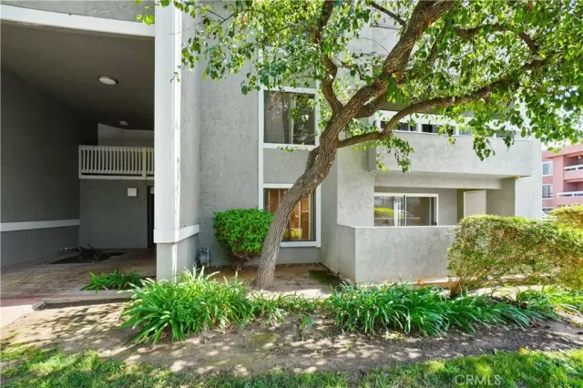 MLS: SW26180183 Condo For Sale
