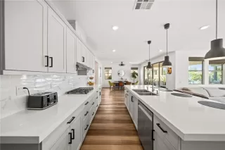 Photo #2: SW26183500 Listing