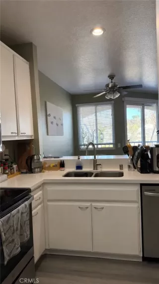Photo #4: SW26184732 Listing 